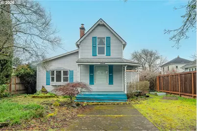 7453 N Stockton Ave, Portland, OR 97203 - Photo 1