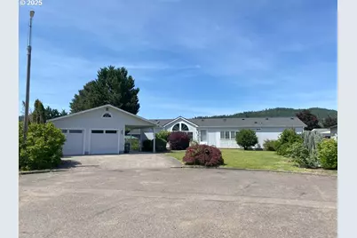 279 Sunnyside Ct, Sutherlin, OR 97479 - Photo 1