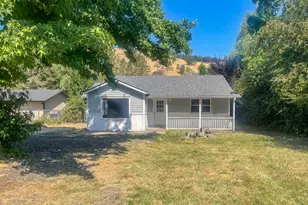 624 Tipton Rd, Roseburg, OR 97471 - Photo 1