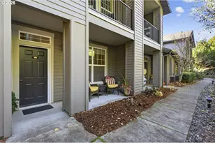 880 Springtree Ln, West Linn, OR 97068 - Photo 1