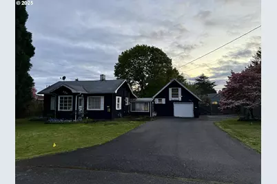 829 NE 107th Ave, Portland, OR 97220 - Photo 1
