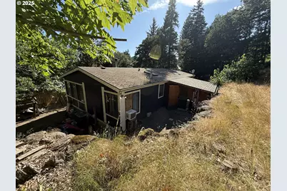 590 NE Spring St, White Salmon, WA 98672 - Photo 1