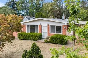 10523 SE Cora St, Portland, OR 97266 - Photo 1