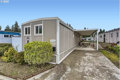 11736 SW Royal Villa Dr, Tigard, OR 97224 - Photo 1