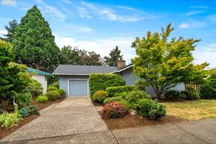 6731 SW 11th Dr, Portland, OR 97219 - Photo 1