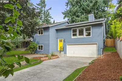 2831 SW Moss St, Portland, OR 97219 - Photo 1