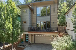 267 Mt. Rainier Loop, Hood River, OR 97031 - Photo 1