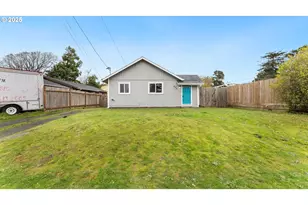 925 Crocker St, Coos Bay, OR 97420 - Photo 1