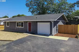 180 SE Darrell Ave, Winston, OR 97496 - Photo 1