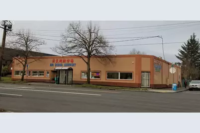 5441 SE Powell Blvd, Portland, OR 97206 - Photo 1
