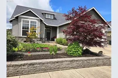 1228 S 40th Pl, Springfield, OR 97478 - Photo 1