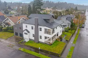 824 Center St, Oregon City, OR 97045 - Photo 1