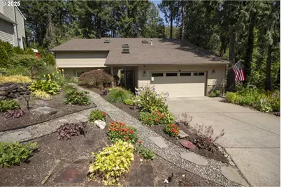 5032 SW 39th Dr, Portland, OR 97221 - Photo 1