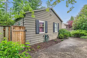 3115 SW Vermont St, Portland, OR 97219 - Photo 1