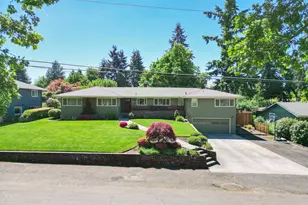 230 Park Dr, Oregon City, OR 97045 - Photo 1