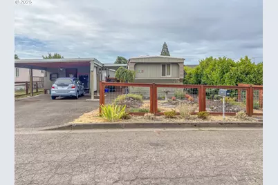 1113 NW Plateau Dr, Roseburg, OR 97471 - Photo 1