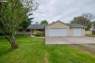 1396 Cascade Dr, Lebanon, OR 97355 - Photo 1