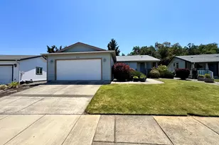 325 Littlebrook Ln, Roseburg, OR 97471 - Photo 1