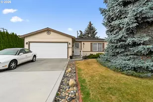 1620 NE 6th St, Redmond, OR 97756 - Photo 1