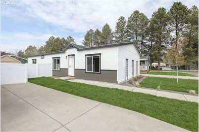 3111 E Q Ave #2, La Grande, OR 97850 - Photo 1