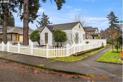 7104 SE Tolman St, Portland, OR 97206 - Photo 1