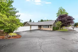 2282 Eagle Loop, Sutherlin, OR 97479 - Photo 1