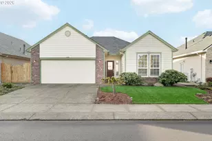 1924 NE Harewood Pl, Hillsboro, OR 97124 - Photo 1