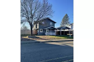 303 Taylor St, Sutherlin, OR 97479 - Photo 1