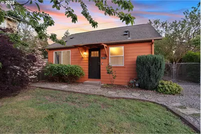 15614 SE Caruthers Ct, Portland, OR 97233 - Photo 1