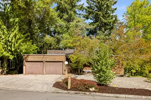 3023 SW Collins Ct, Portland, OR 97219 - Photo 1