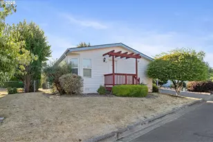 655 NE Burnett Rd, McMinnville, OR 97128 - Photo 1