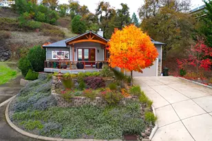 2599 NW Troost St, Roseburg, OR 97471 - Photo 1