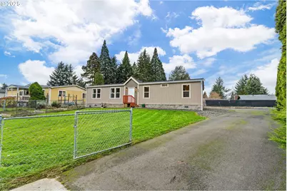 52 Veys Dr, Kelso, WA 98626 - Photo 1