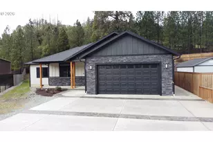 147 Deer Song Ct, Canyonville, OR 97417 - Photo 1