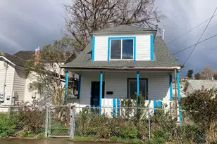 606 SW 2nd St, Pendleton, OR 97801 - Photo 1