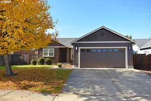 1021 S 1st St, Cottage Grove, OR 97424 - Photo 1