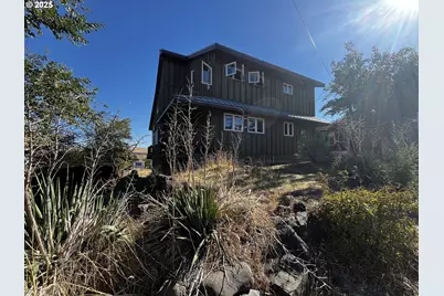 509 Lloyd Ave, Maupin, OR 97037 - Photo 1