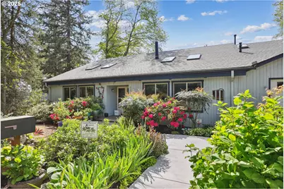 4401 SW 40th Ave, Portland, OR 97221 - Photo 1