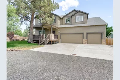 1926 SW 25th St, Redmond, OR 97756 - Photo 1