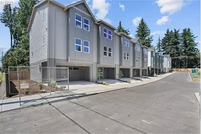 15133 E Burnside, Portland, OR 97233 - Photo 1