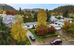 187 October Dr, Myrtle Creek, OR 97457 - Photo 1