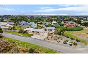 975 Ocean Dr SW, Bandon, OR 97411 - Photo 1
