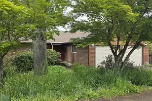 1653 Ardendale Ln, Eugene, OR 97405 - Photo 1