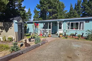 711 Quanagh Ct, Florence, OR 97439 - Photo 1