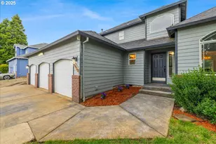 18930 Highland Dr, Oregon City, OR 97045 - Photo 1