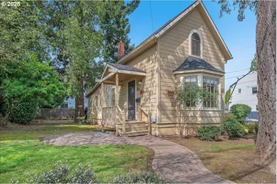 2425 NE 32nd Pl, Portland, OR 97212 - Photo 1