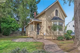 2425 NE 32nd Pl, Portland, OR 97212 - Photo 1