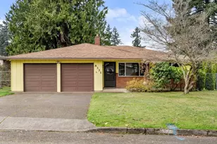 8331 SE Carnation St, Milwaukie, OR 97267 - Photo 1