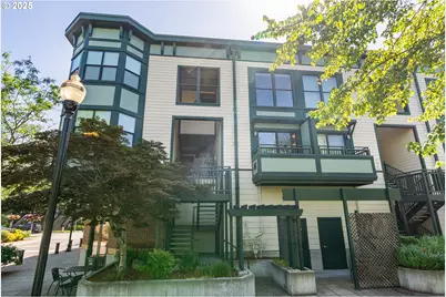 1371 NE Orenco Station Pkwy #8, Hillsboro, OR 97124 - Photo 1