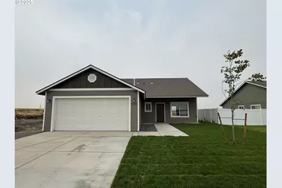 3380 High Desert Loop, Umatilla, OR 97882 - Photo 1